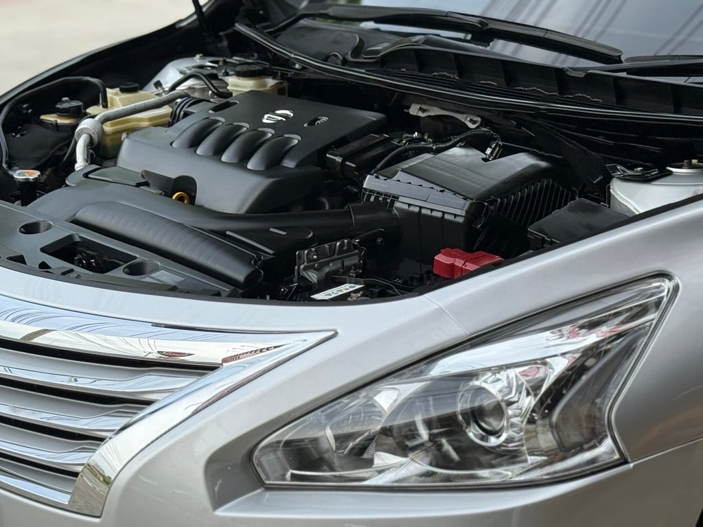 Teana 2.0XL (L33) สวยมีเสน่ห์ ขับดีมาก ชุดแต่งรอบคันครบ