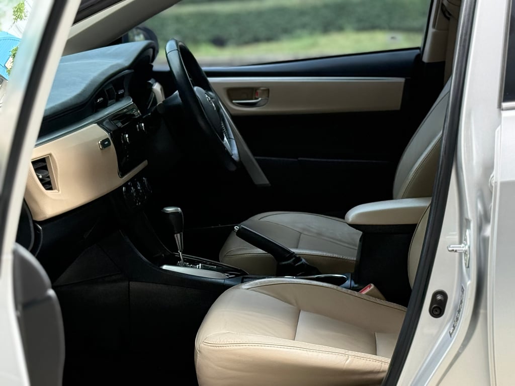 Toyota Altis 1.6G Top รถบ้านแท้ไม่ใช่อดีตแท็กซี่หรือเช่าใช้