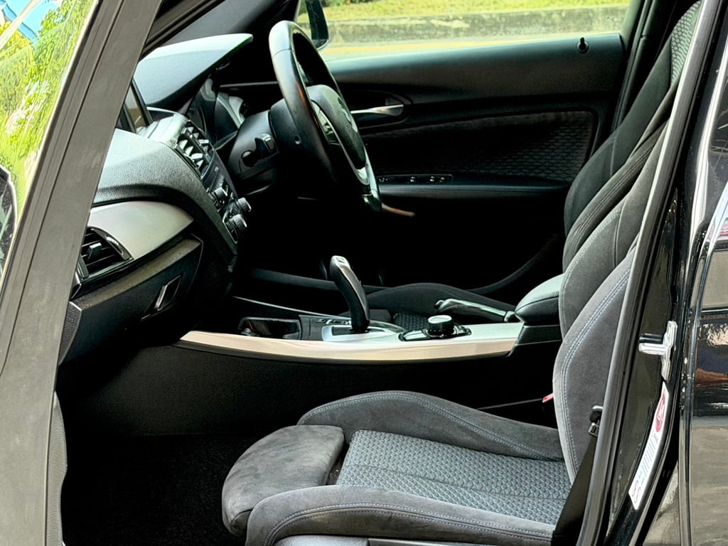 BMW (F20) 116i M Sport สีสวย ภายในสด เครื่อง เกียร์ยังเป๊ะ