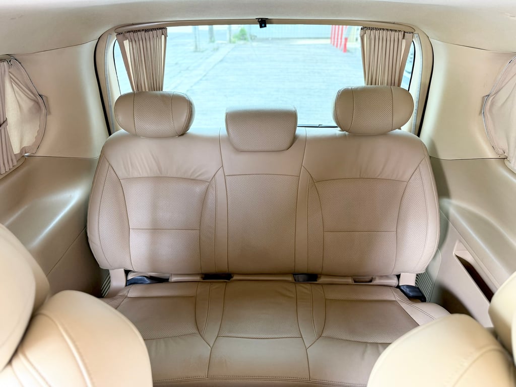 Hyundai H1 2.5 Deluxe เบาะVIP กับของแต่งร่วม2แสน ยกให้หมด