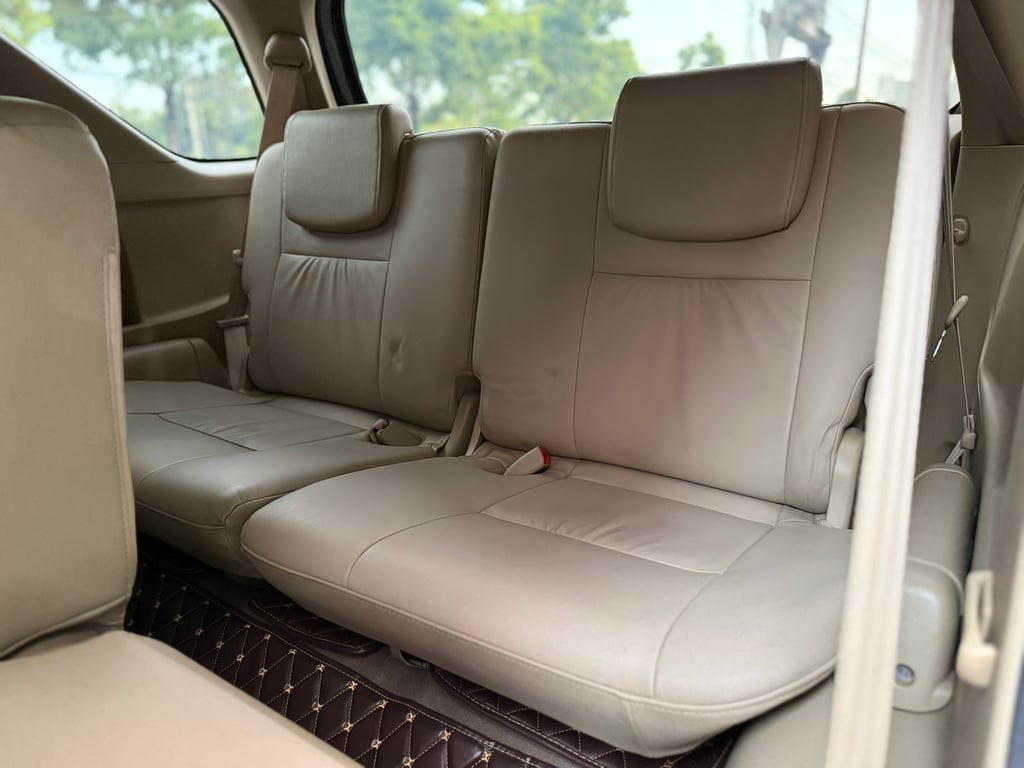 Toyota Fortuner 3.0V 4WD  มือเดียว แต่งสวย แม็ก+ยางใหม่พึ่งใส่