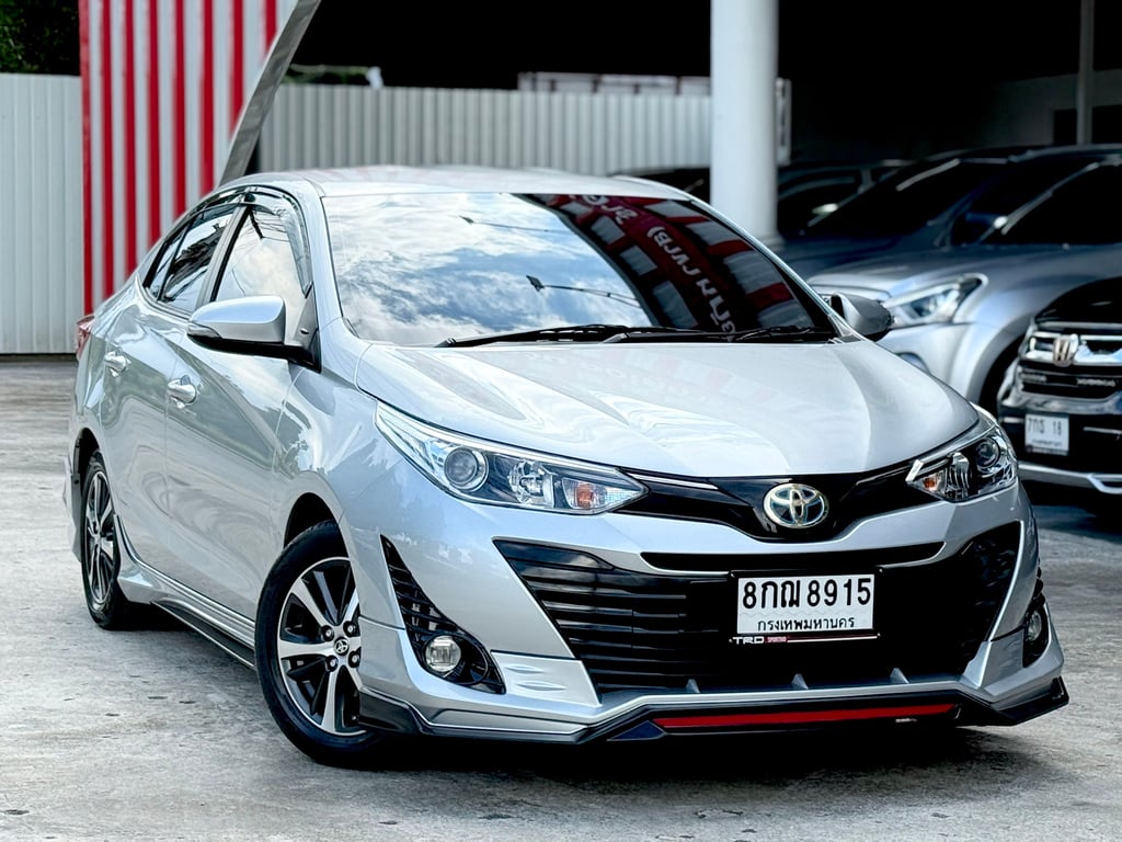 Toyota Yaris Ativ 1.2E แต่งTop มือเดียว ใช้น้อย ไม่เคยชน Toyota Yaris Ativ 1.2E แต่งTop มือเดียว ใช้น้อย ไม่เคยชน