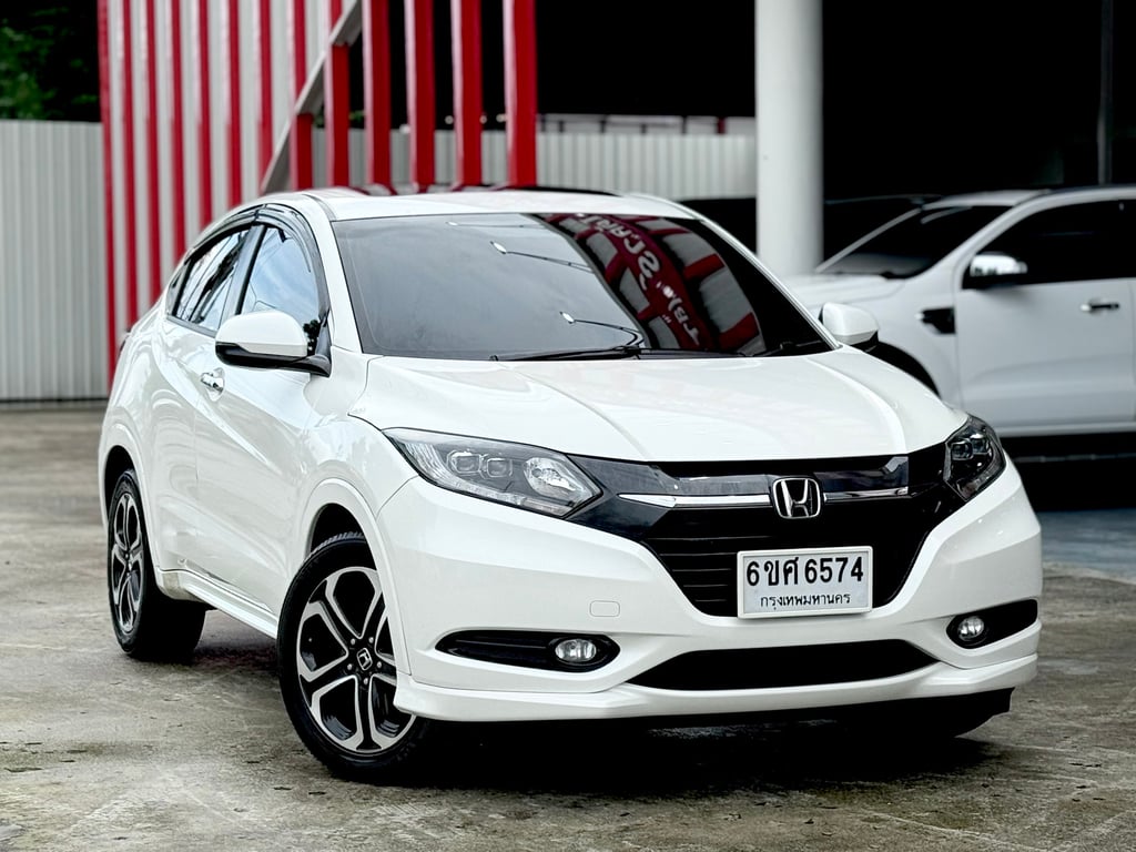 HRV 1.8EL Sunroof มือเดียว ไม่เคยชน รุ่น Top HRV 1.8EL Sunroof มือเดียว ไม่เคยชน รุ่น Top