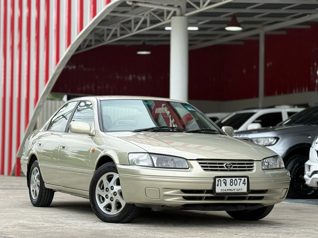 Toyota Camry 2.0SE.G มือเดียว น้ำมัน+แก๊ส LPG โดนัท