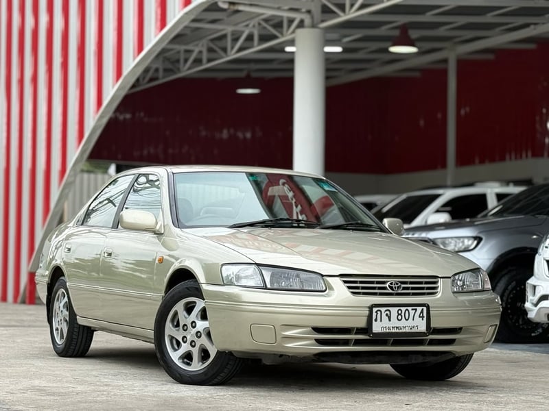 Toyota Camry 2.0SE.G มือเดียว น้ำมัน+แก๊ส LPG โดนัท