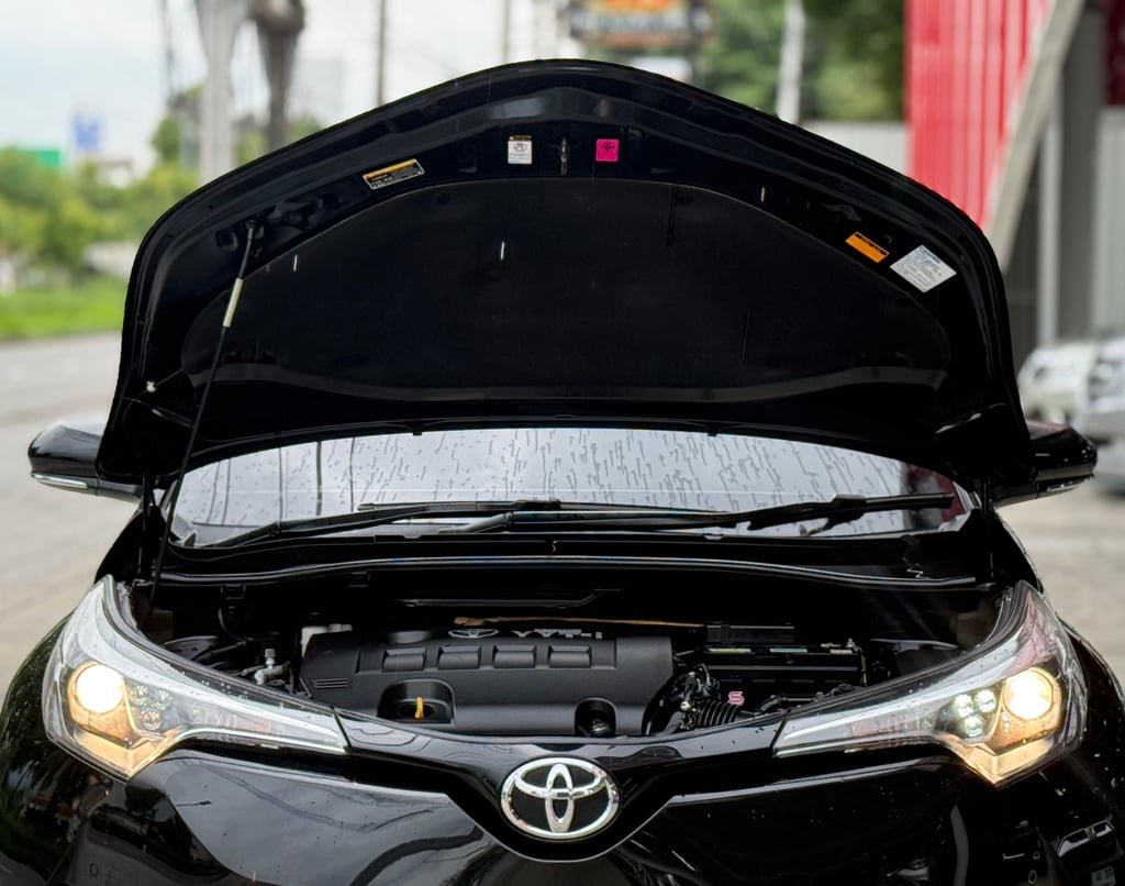 Toyota CHR 1.8 MID ชุดแต่งครบ สวยมีเสน่ห์ ไม่เคยชน Toyota CHR 1.8 MID ชุดแต่งครบ สวยมีเสน่ห์ ไม่เคยชน