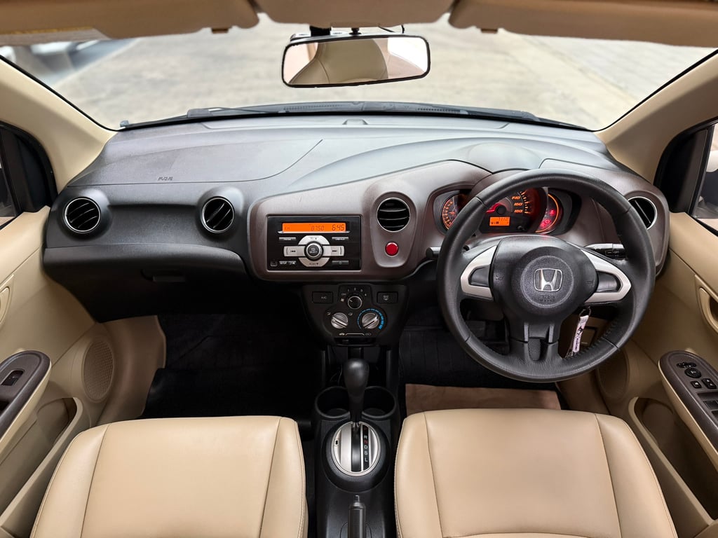 Brio Amaze 1.2V สวยมีเสน่ห์ สภาพสมบูรณ์