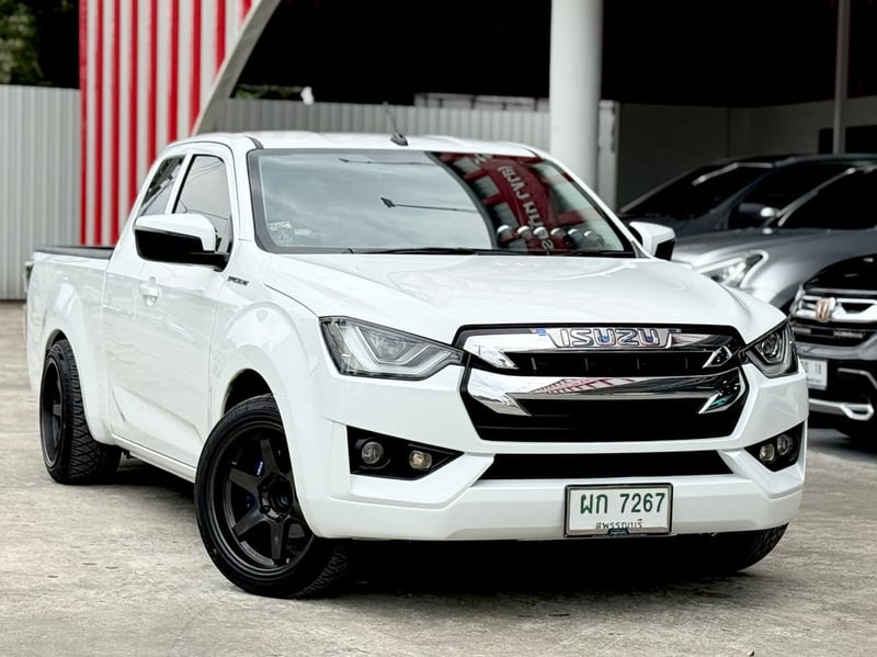 Isuzu Dmax 1.9 Ddi S Spacecab (MNC) มือเดียว แต่งสวย