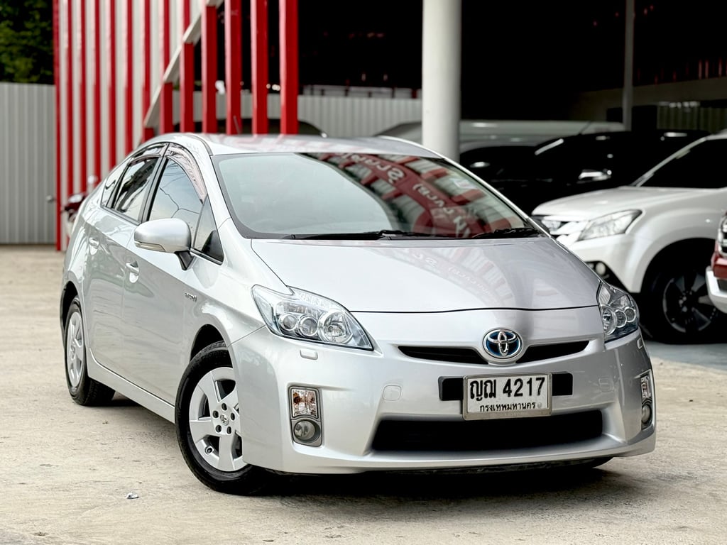 Prius 1.8 Hybrid มือเดียว เเบตเครมที่ศูนย์แล้ว ฟรีดาวน์ Prius 1.8 Hybrid มือเดียว เเบตเครมที่ศูนย์แล้ว ฟรีดาวน์