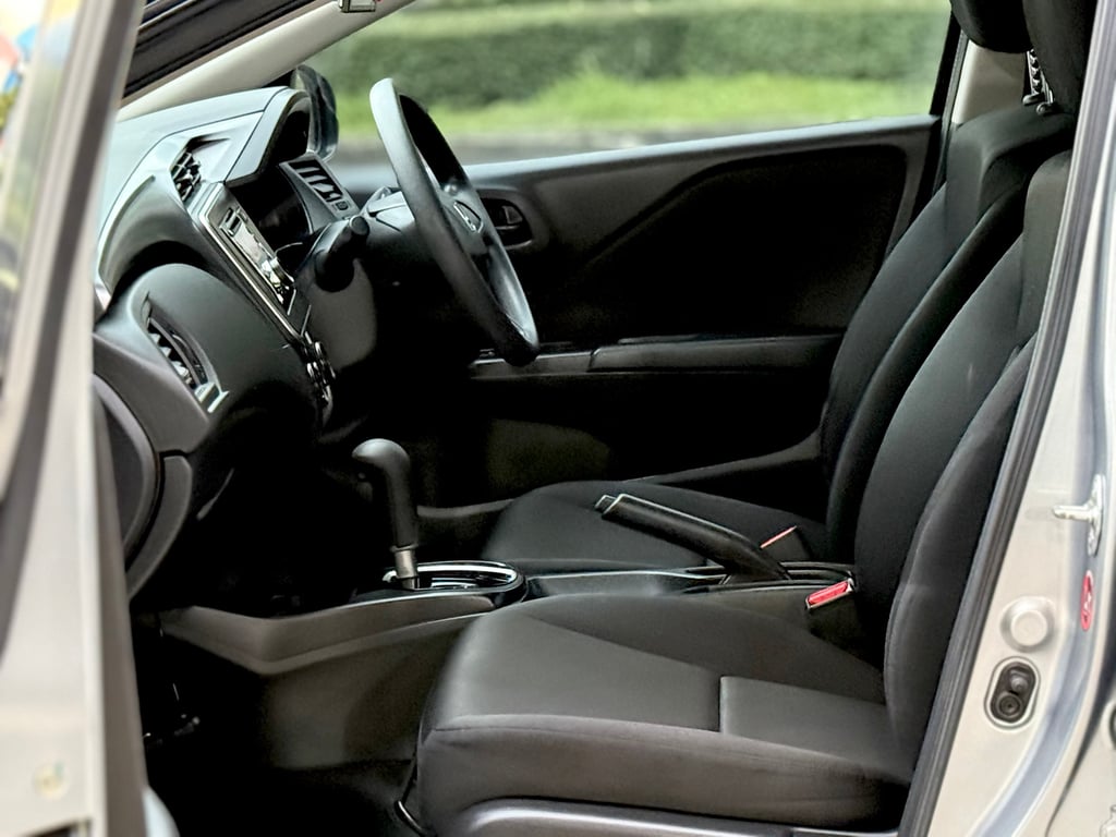 Honda City 1.5 S ไมเนอร์เช้นจ์ มือเดียว ใช้น้อยมาก สวยจัด Honda City 1.5 S ไมเนอร์เช้นจ์ มือเดียว ใช้น้อยมาก สวยจัด