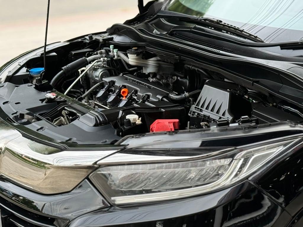 Honda HRV 1.8EL ไมเนอร์เช้นจ์ สีสวยฉ่ำ สภาพยังใหม่ Honda HRV 1.8EL ไมเนอร์เช้นจ์ สีสวยฉ่ำ สภาพยังใหม่