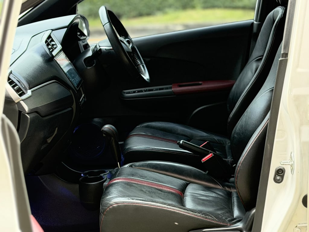 Honda BRV 1.5SV Top มือเดียว ไมเนอร์เช้นจ์แล้ว ไม่เคยชน Honda BRV 1.5SV Top มือเดียว ไมเนอร์เช้นจ์แล้ว ไม่เคยชน