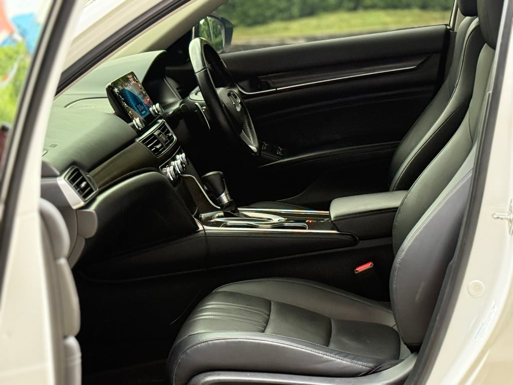 Accord 2.0 Hybrid G10 ไมเนอร์เช้นจ์แท้ มือเดียว Accord 2.0 Hybrid G10 ไมเนอร์เช้นจ์แท้ มือเดียว