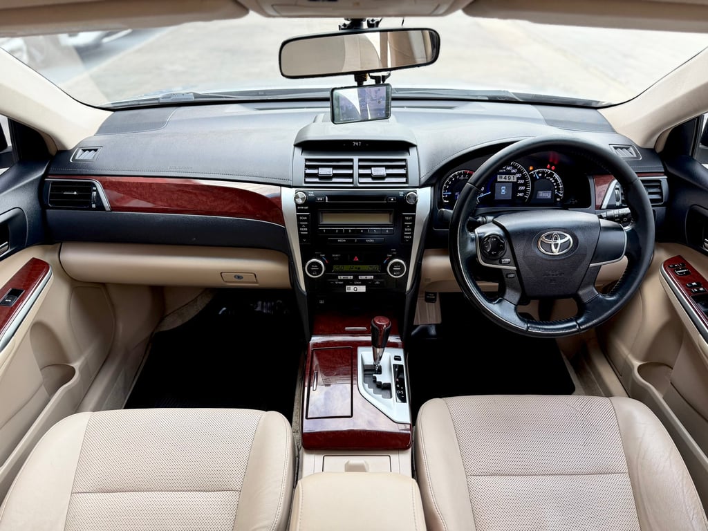 Camry 2.0G ACV50 ไม่เคยชน สวยจัด เครื่องเกียร์สมบูรณ์