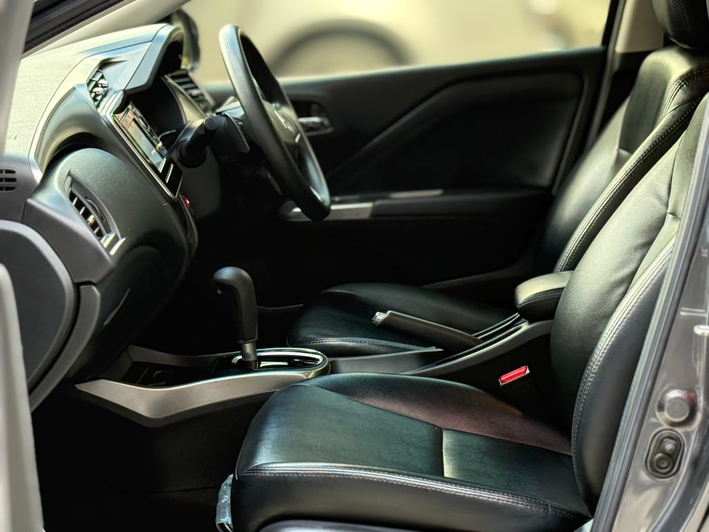 Honda City 1.5SV ไมเนอร์เช้นจ์แล้ว Top Optionสุด Honda City 1.5SV ไมเนอร์เช้นจ์แล้ว Top Optionสุด