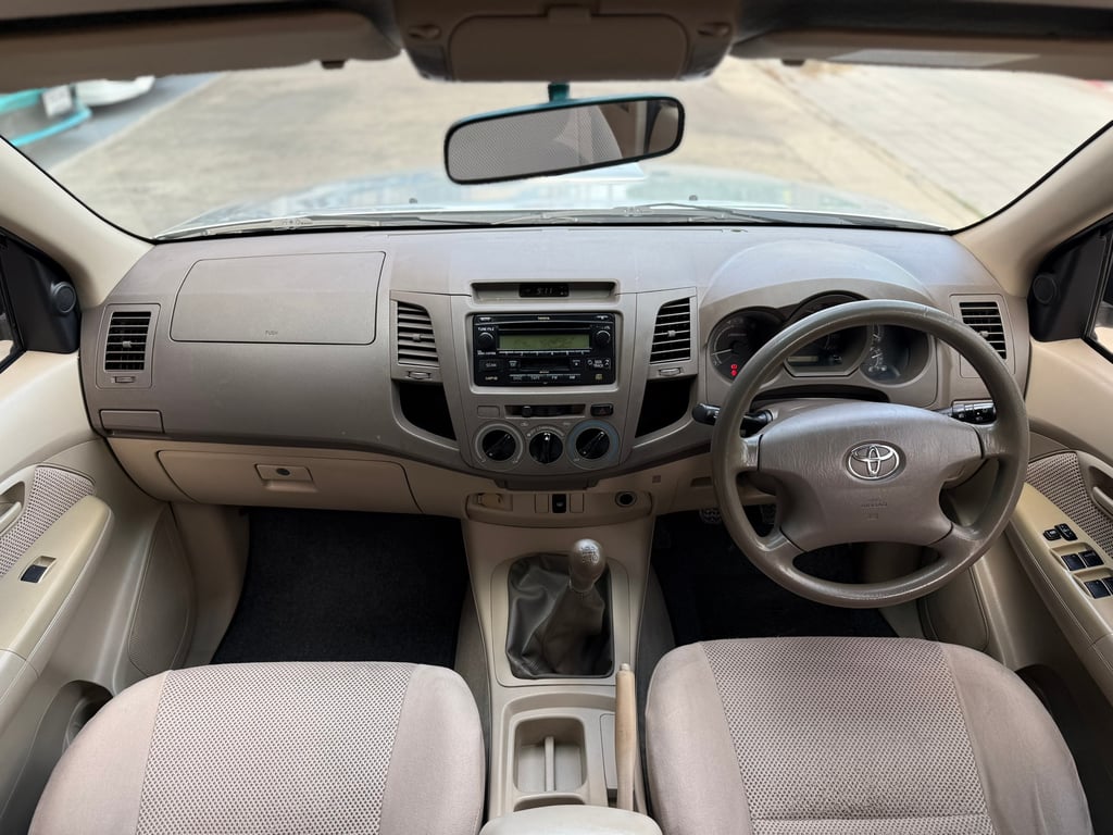 Toyota Vigo 3.0G MT 4ประตูเตี้ย มือเดียว พร้อมใช้ หลังคาแครี่บอย