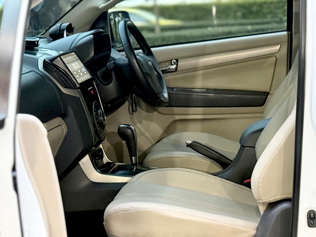 Chevrolet Trailblazer 2.8LTZ แต่งสวย แม็ก+ยางใหม่ ขับ2WD