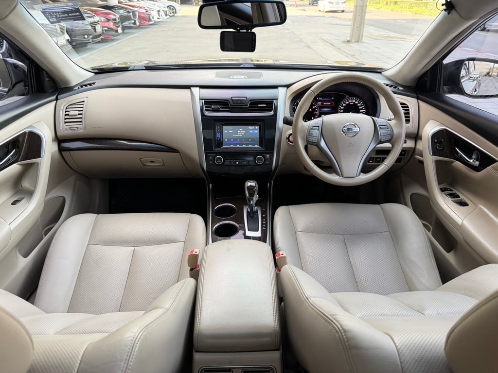 Teana 2.5XV Sunroof มือเดียว สวย ไม่เคยชน ใช้น้อย