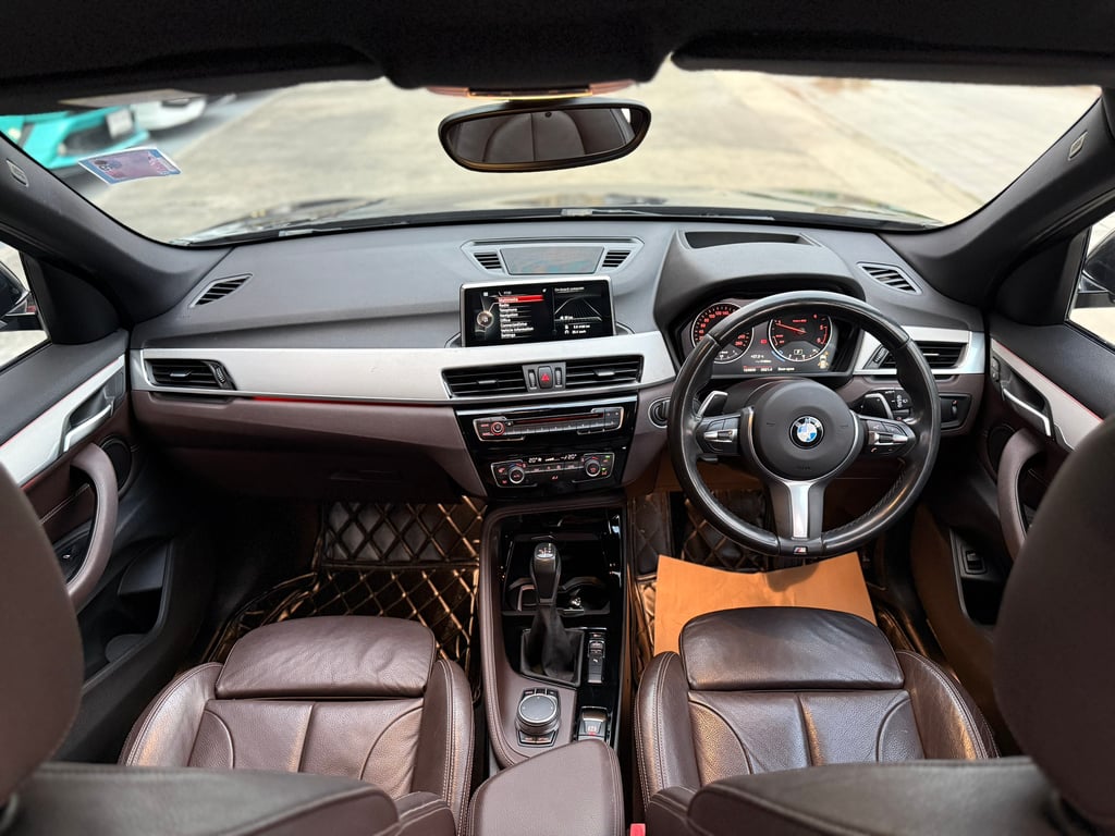 BMW X1 2.0 M Sport (F48) ดีเซล Turbo สวยจัด ไม่เคยชน BMW X1 2.0 M Sport (F48) ดีเซล Turbo สวยจัด ไม่เคยชน