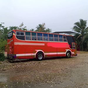 รถบัสชั้นเดียวเครื่องอีซูซุ195แรงม้า