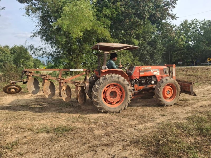 KUBOTA M5000 KUBOTA M5000