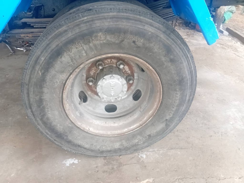 6ล้อดั้มพ์ISUZU NPR115แรงม้า