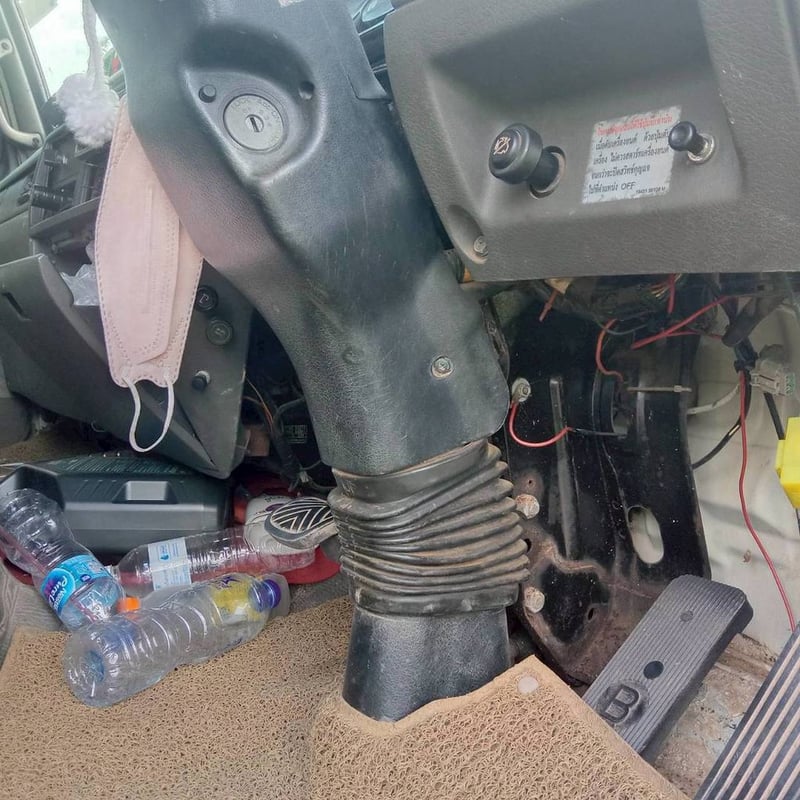 10ล้อดั้มพ์นิสสัน260แรงม้า 10ล้อดั้มพ์นิสสัน260แรงม้า