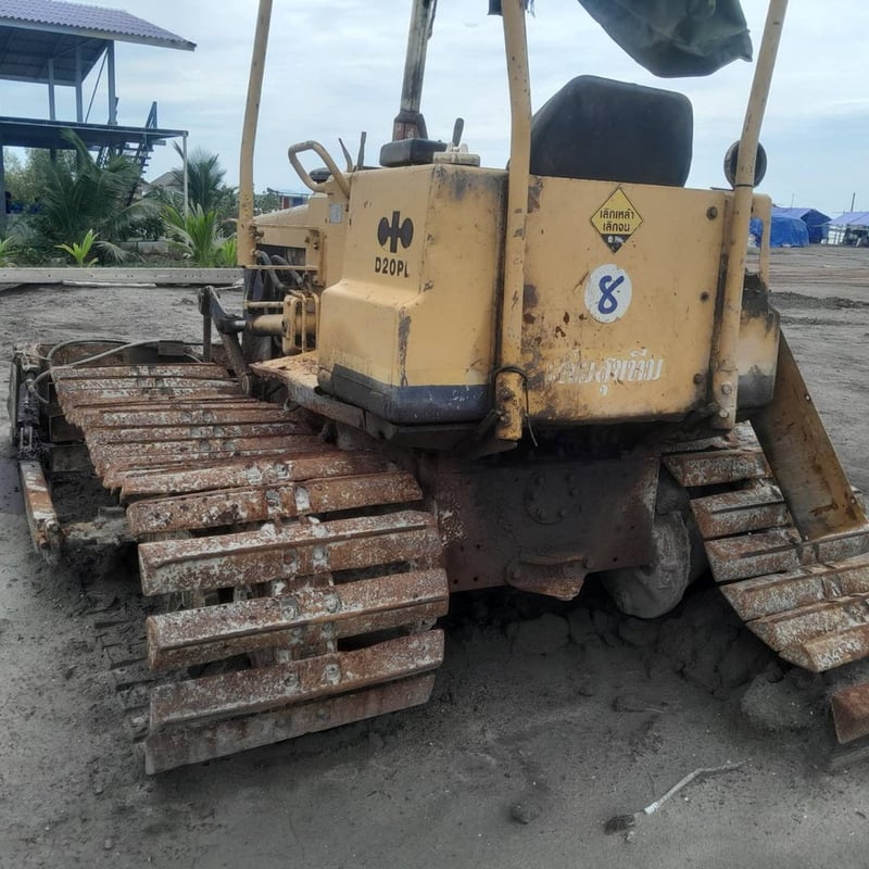 KOMATSU D2-5 KOMATSU D2-5