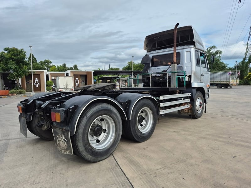 หัวลากนิสสันยูดี