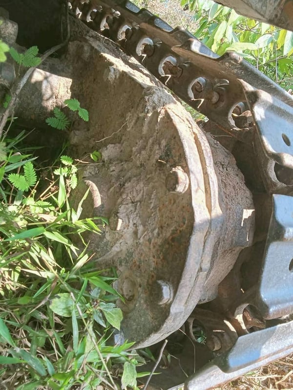 KOMATSU PC30