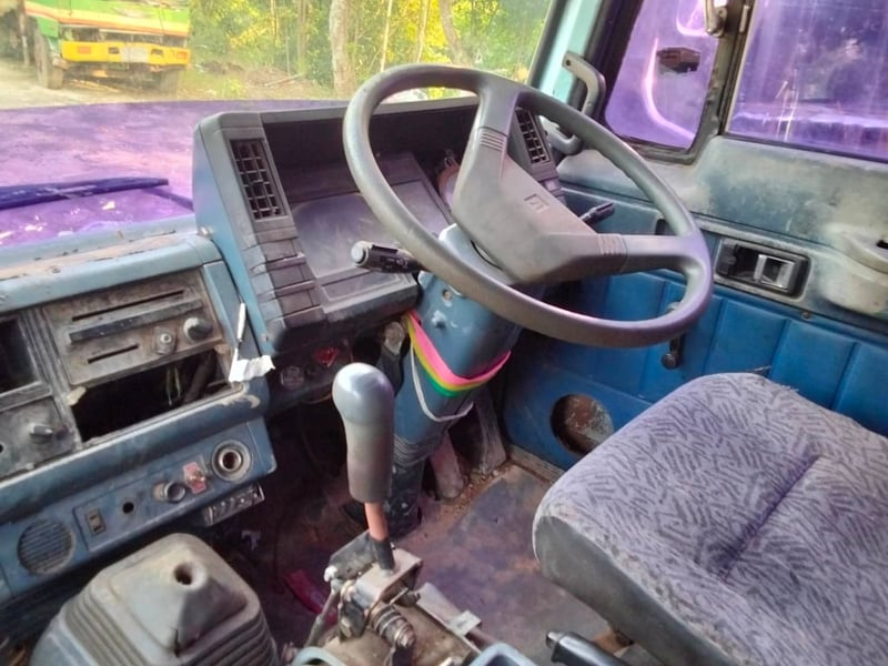 10ล้อบรรทุกน้ำอีซูซุ