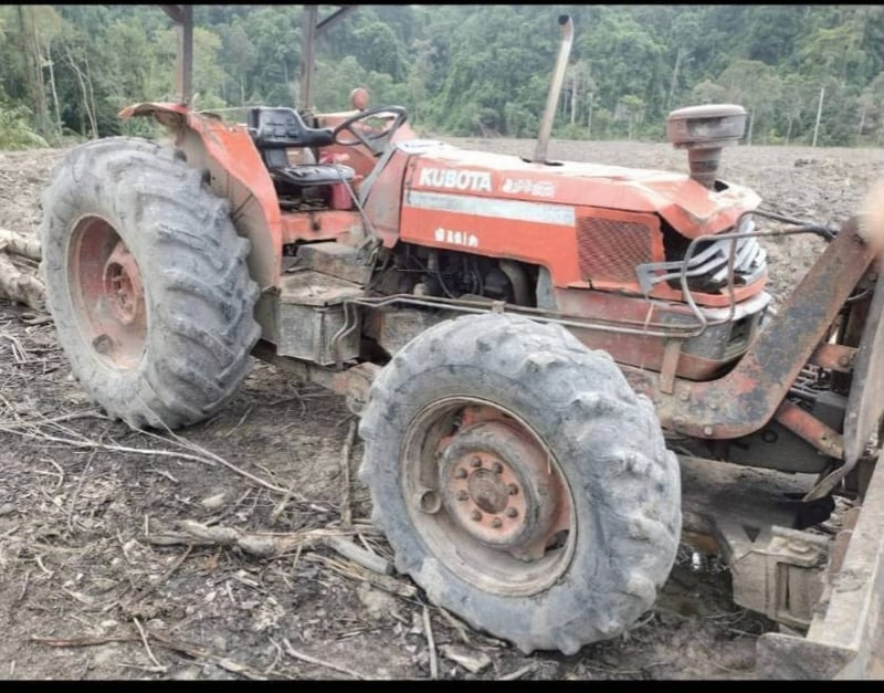 KUBOTA M9000