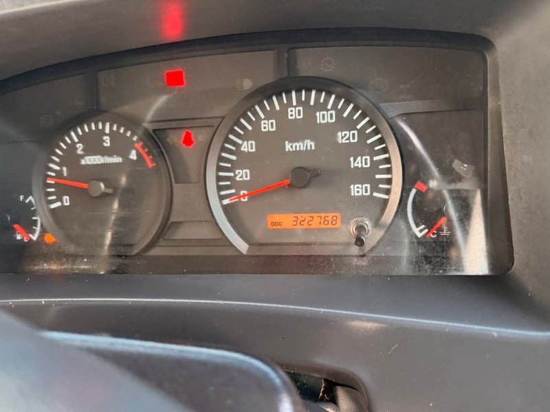 4ล้อตู้แห้งISUZU NLR130แรงม้า