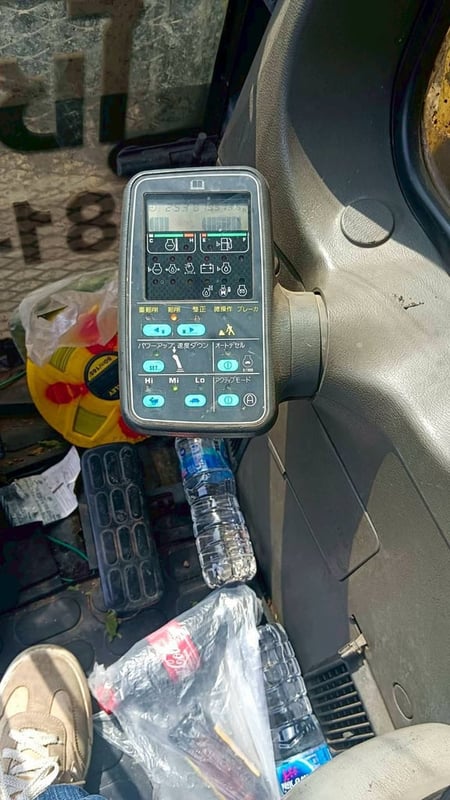 KOMATSU PC120-6 KOMATSU PC120-6