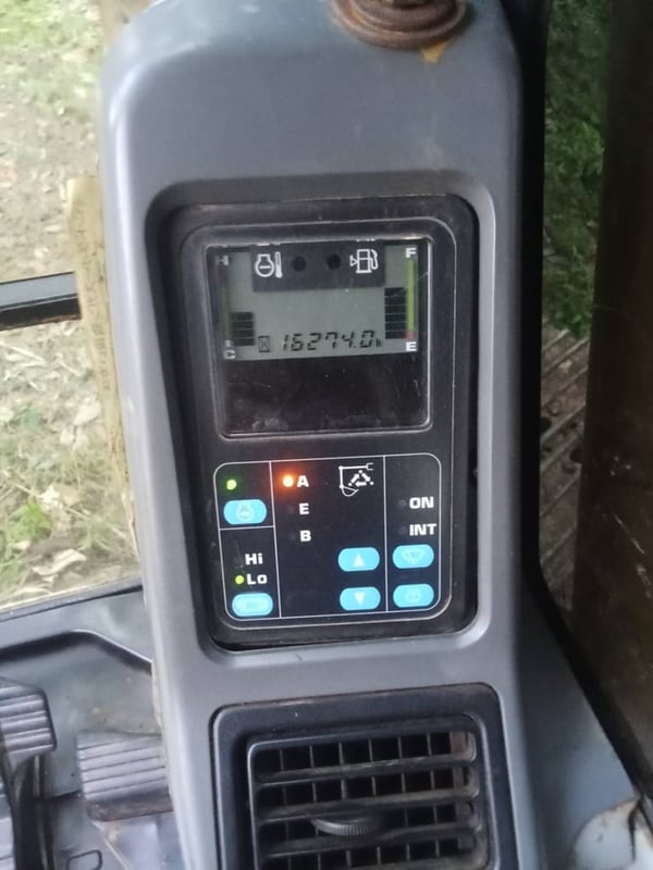 KOMATSU PC200-7 KOMATSU PC200-7