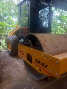 รถบดซานี่10ตัน