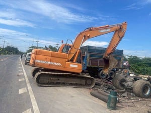 DOOSAN DX140LC DOOSAN DX140LC