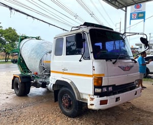 หกล้อโม่ปูนฮีโน่2คิว