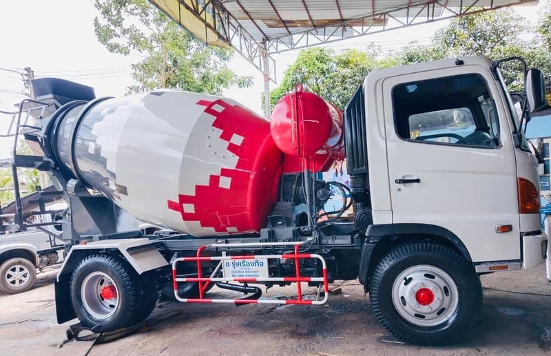 6ล้อโม่ปูนฮีโน่175แรงม้า 6ล้อโม่ปูนฮีโน่175แรงม้า