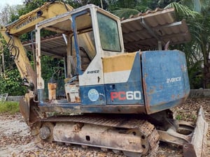 KOMATSU PC60-6 