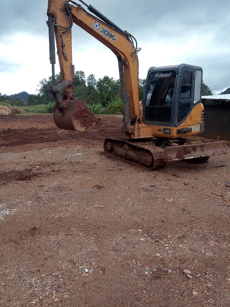 KOMATSU PC30MR KOMATSU PC30MR