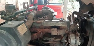 หกล้อดั้มพ์นิสสัน175แรงม้า