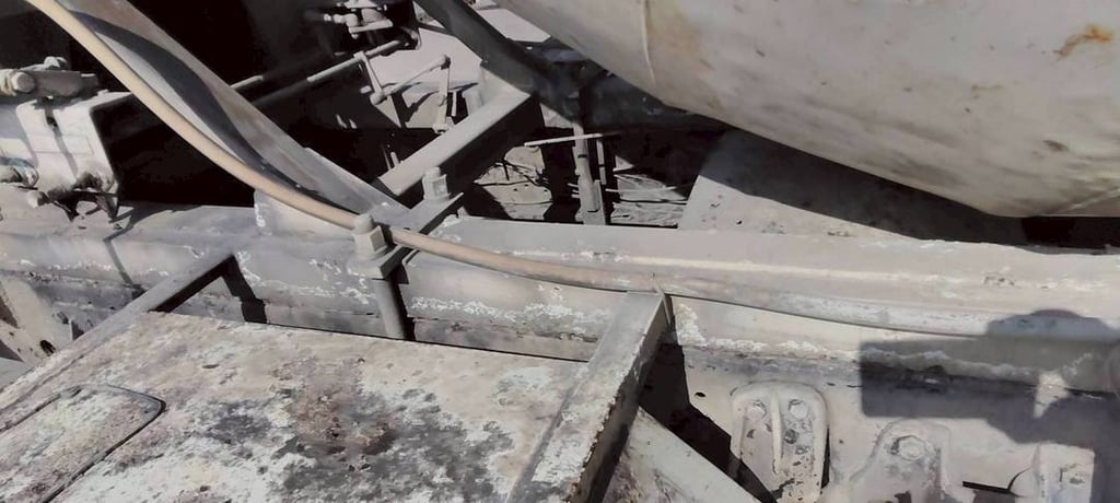 หกล้อโม่ปูน หกล้อโม่ปูน