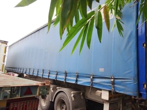 หางตู้ผ้าใบแยกกับแชชซีขนาด45ฟุต