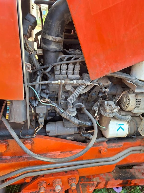 KUBOTA M7040