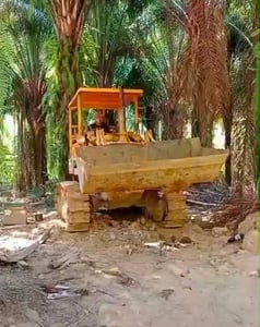 KOMATSU D31Q-16 KOMATSU D31Q-16