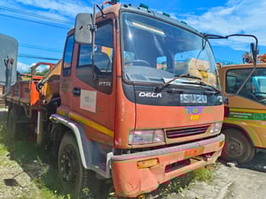 หกล้อ ISUZU FTR195แรงม้า