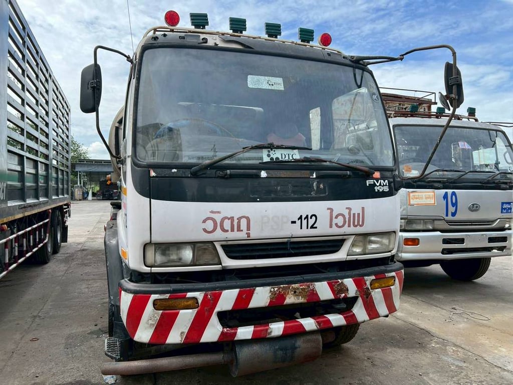รถน้ำอีซูซุ195แรงม้าปี40 รถน้ำอีซูซุ195แรงม้าปี40