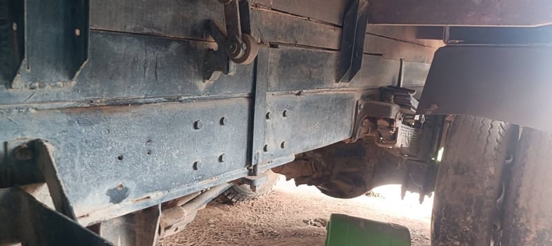 6ล้อดั้มพ์ฮีโน่168แรง 6ล้อดั้มพ์ฮีโน่168แรง