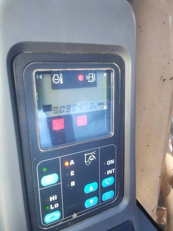 KOMATSU PC200-7 KOMATSU PC200-7